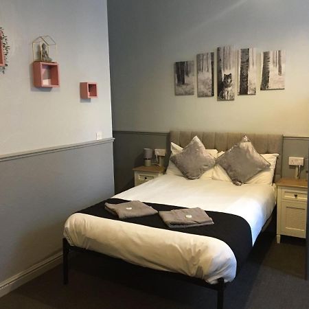 Queens Guesthouse Manchester Dış mekan fotoğraf