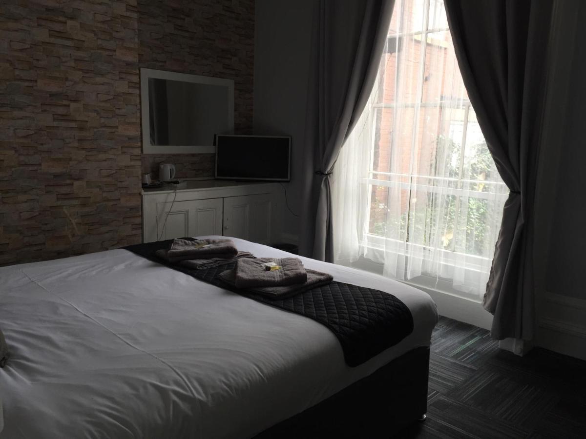 Queens Guesthouse Manchester Dış mekan fotoğraf