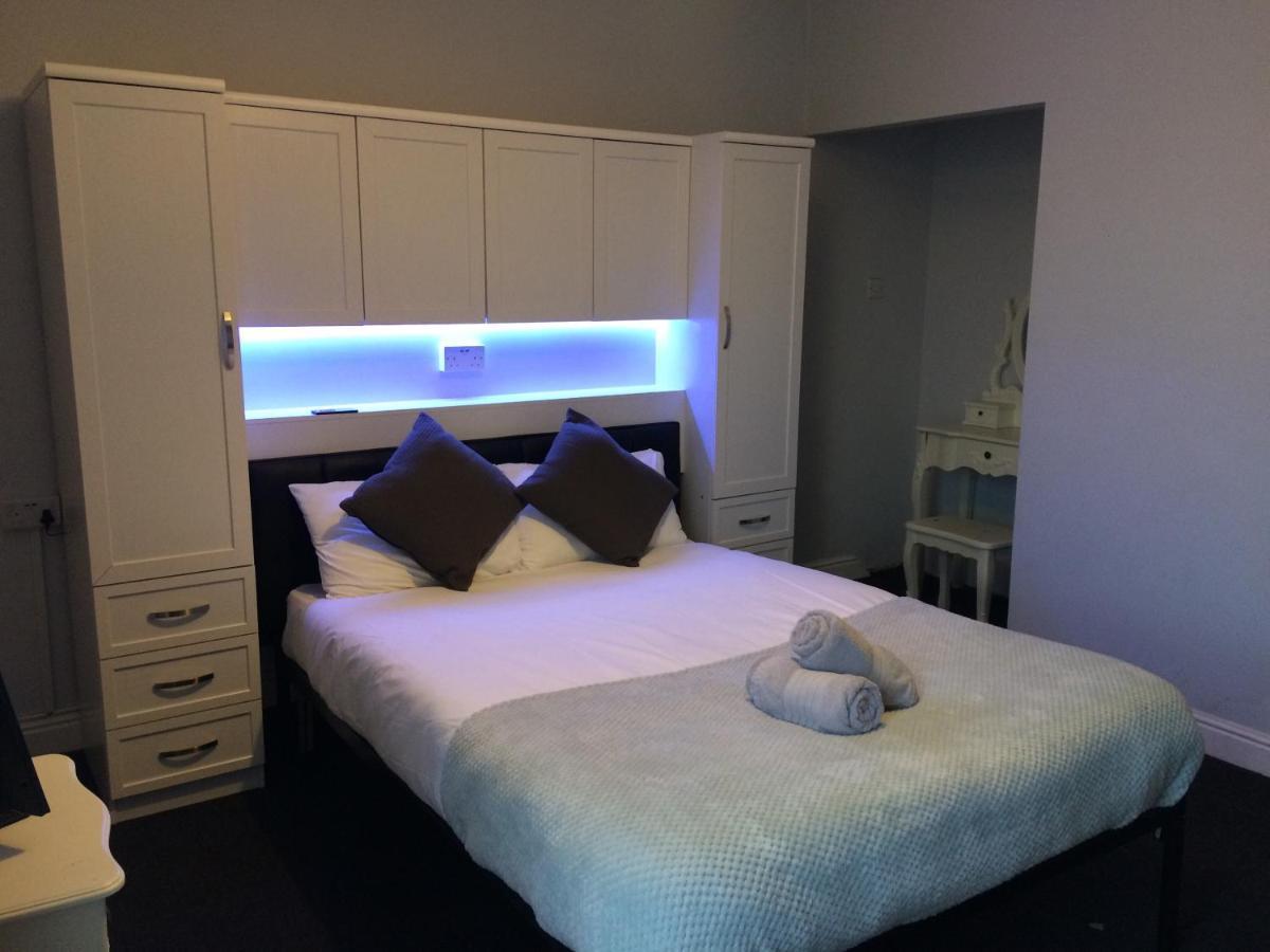 Queens Guesthouse Manchester Dış mekan fotoğraf