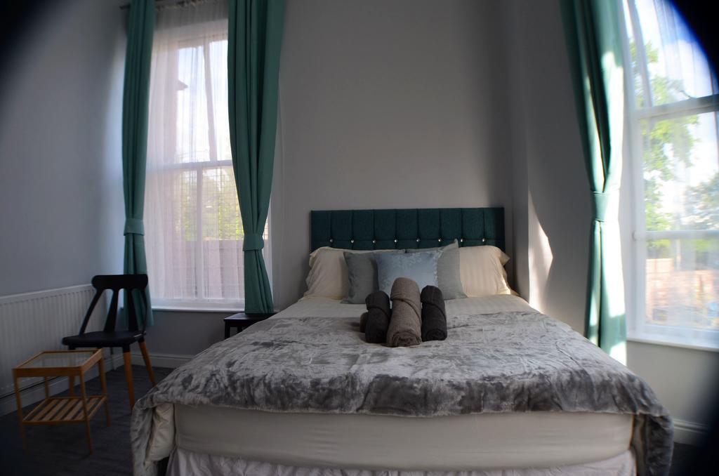 Queens Guesthouse Manchester Dış mekan fotoğraf