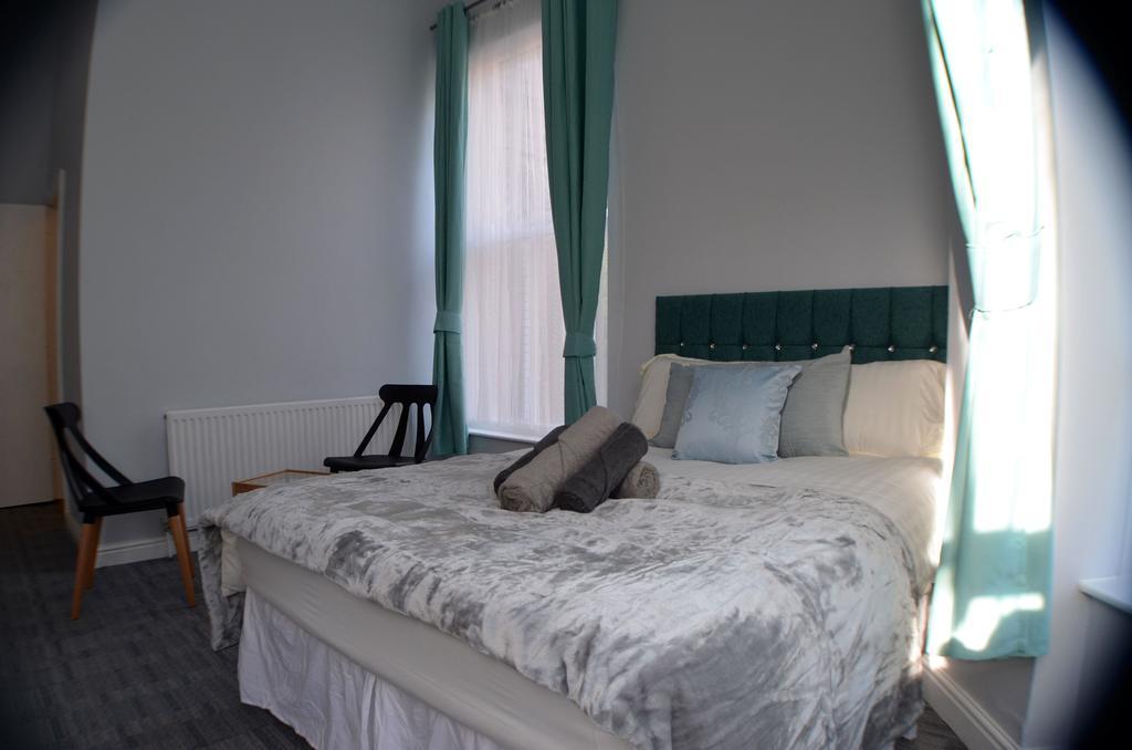 Queens Guesthouse Manchester Dış mekan fotoğraf